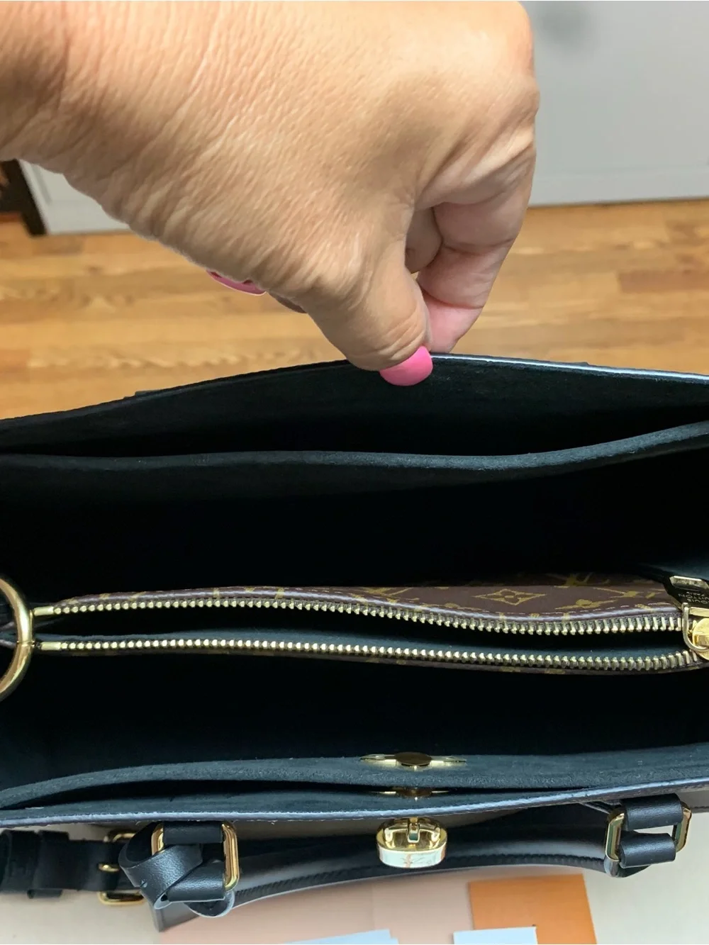 Louis Vuitton classic louis